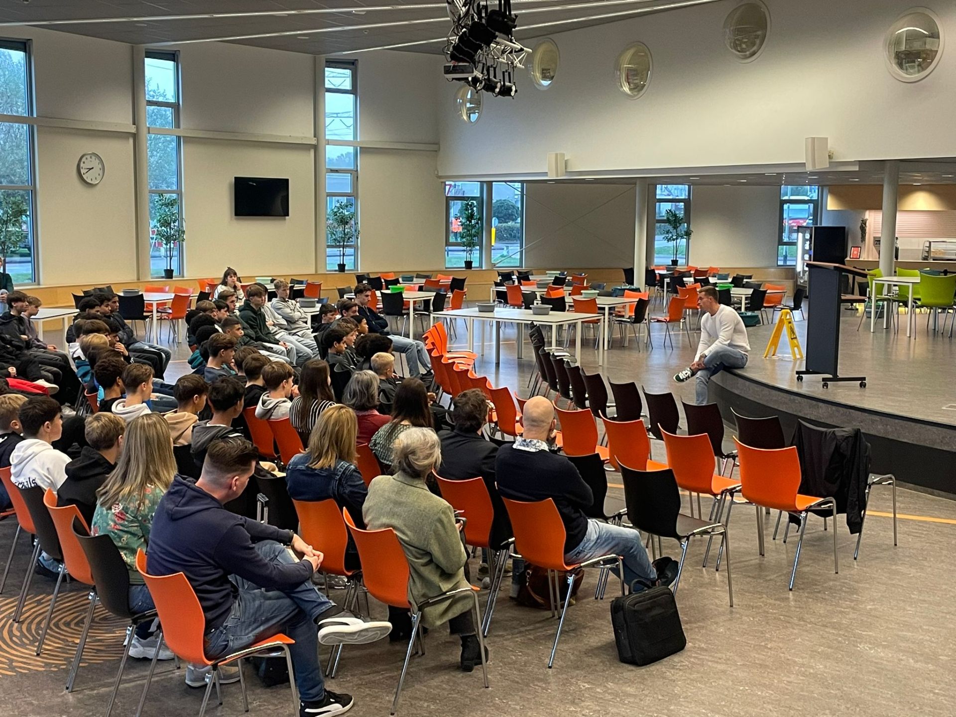 MENTALE GEZONDHEID OP SCHOLEN